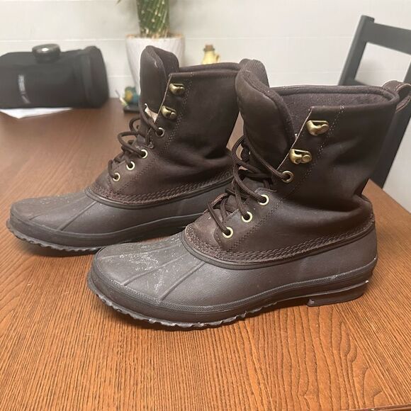 UGG duck ? boot sz 10 main image 4